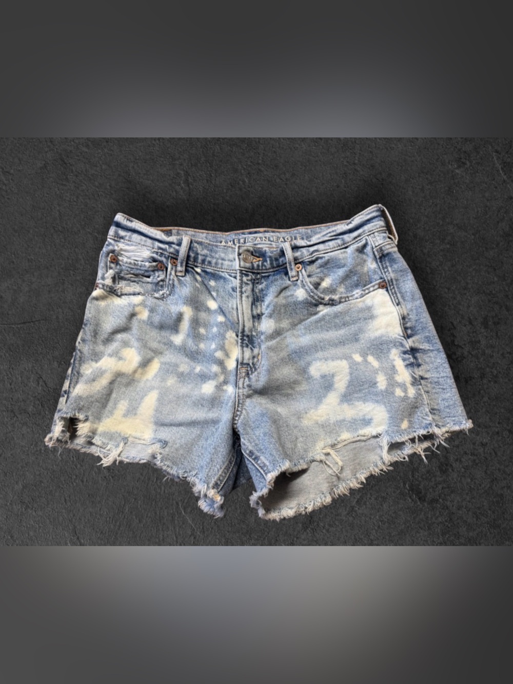 Like new! American Eagle  Strigid Relaxed Shorts SZ 6